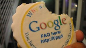 b Google Cookie, tags: google's phase-out - CC BY-SA